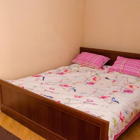 Svobody Avenue Apartment Lviv Luaran gambar